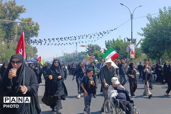 برپایی موکب‌های پذیرایی از جاماندگان اربعین در ملارد