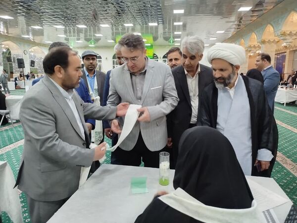 رویداد دانش‌آموزی «کتابت نور» در کاشمر برگزار شد