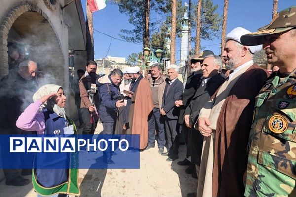 آیین گلباران مزار شهدا با حضور مسئولان شهرستان رباط‌کریم