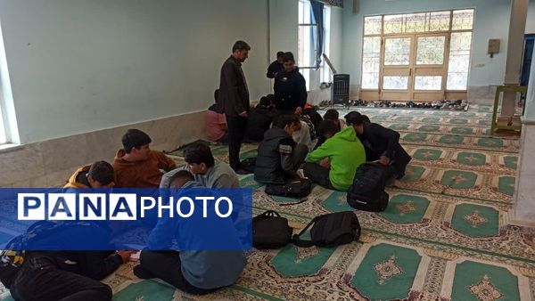 اجرای طرح رویداد نوآوین در دبیرستان پسرانه ولی عصر(عج) 