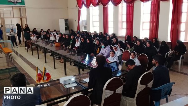 جلسه حوزه رسانه‌ی دانش‌آموزی در شهرستان اردل