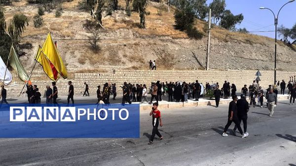 حزن عاشورایی در گلزار شهدای سیدمحمد کازرون