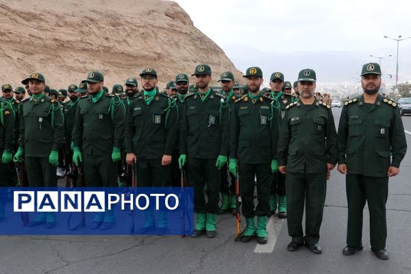 مراسم گرامیداشت روز ارتش در بیرجند 