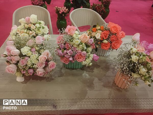 نمایشگاه گل و گیاه و سوغات در همدان