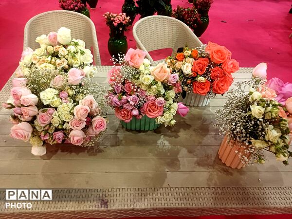 نمایشگاه گل و گیاه و سوغات در همدان