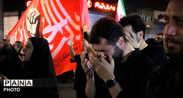 ایستادگی و وفاداری کربلایی مردم رجایی شهر کرج در یکصدو هفدهمین شب از تجمعات