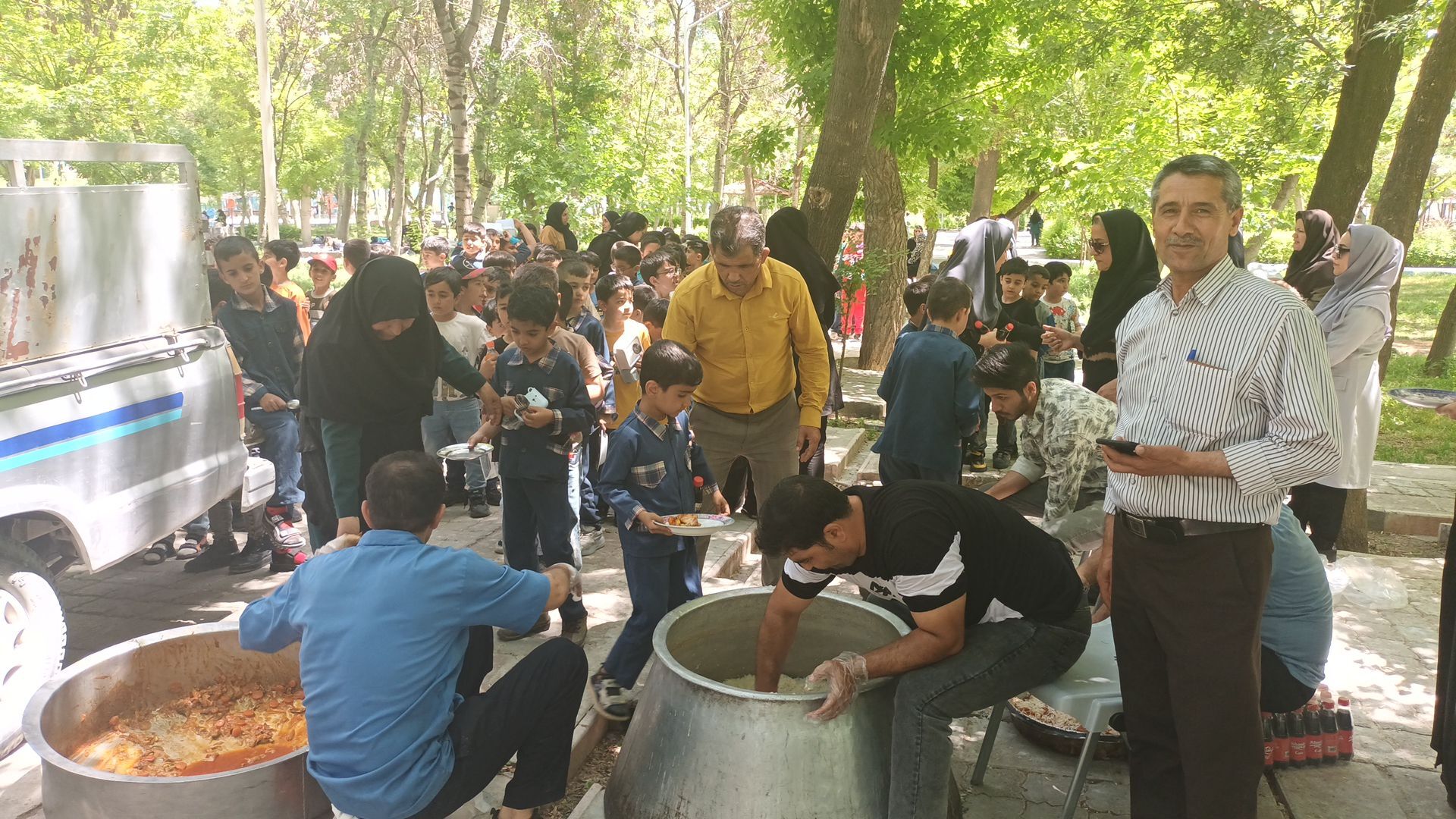 اردوی دانش‌آموزان مدرسه پسرانه مبین در پارک جنگلی شیروان