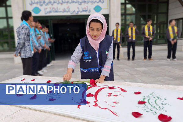 سنگ‌تمام دانش‌آموزان پیشتاز و خبرنگاران پانا برای فرهنگیان