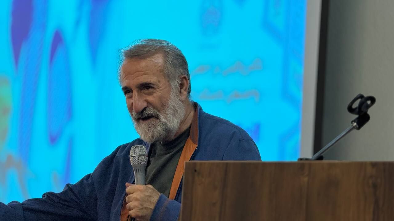 بازیگری سخت‌تر از معلمی است