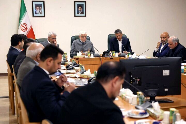 دستور عارف برای برخورد قاطع با گران‌فروشی و احتکار