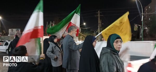 حضور همیشه در صحنه مردم ساوجبلاغ در روزهای جنگ 