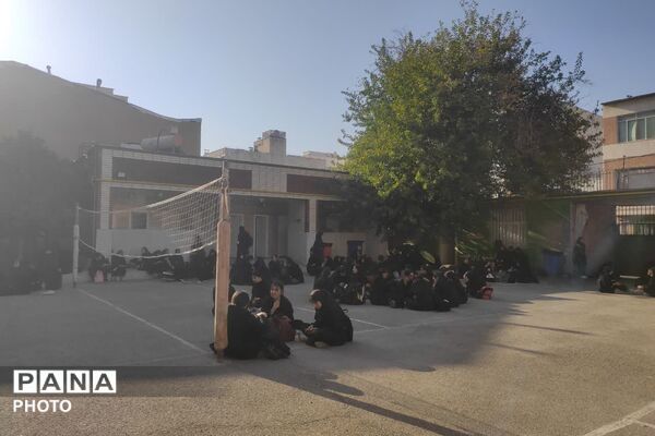 صبحانه سلامت در دبیرستان شهیده بنت‌الهدی صدر
