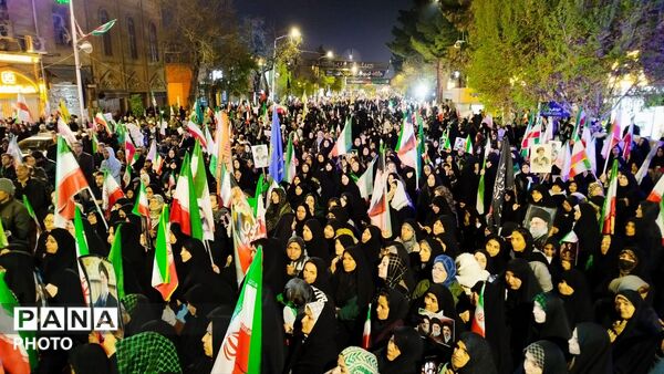 خروش بی نظیر نیشابوری ها در حمایت از سومین رهبر جمهوری اسلامی ایران 