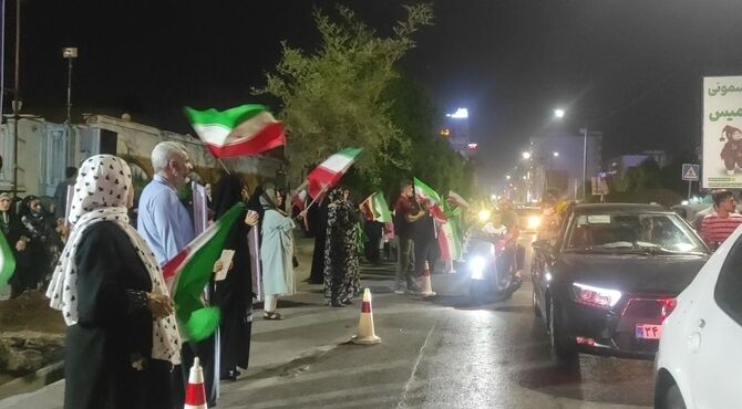 حضور گسترده شهروندان بندرعباسی در اجتماع مردمی چهارراه اتوبوس‌رانی