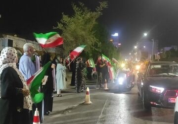 حضور گسترده شهروندان بندرعباسی در اجتماع مردمی چهارراه اتوبوس‌رانی