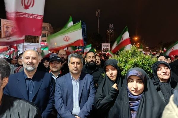 زنگ ایثار در میناب؛ یادواره ۱۶۸ شهید دانش‌آموز برگزار شد