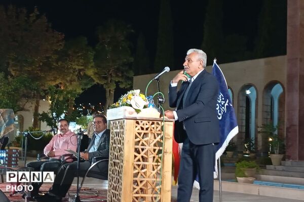 شب شعر طنز شیرازخند ۴