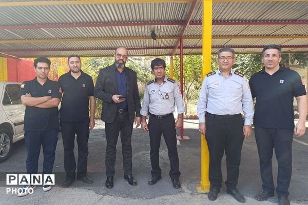 نکوداشت پدافند غیرعامل در سازمان آتش‌نشانی نسیم‌شهر
