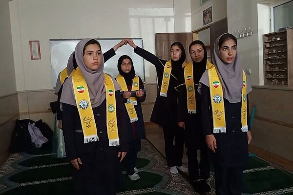 کارگاه آموزشی پیش اردوی منطقه‌ای پیشتازان در بهارستان‌۲