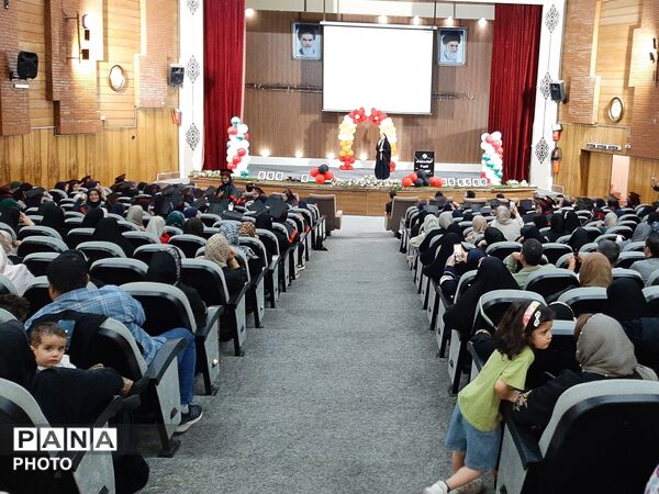 جشن فارغ‌التحصیلی مدرسه شهید جواهری۲ 