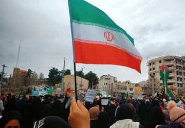 حضور پرشور مردم کنگاور در راهپیمایی یوم‌الله ۲۲ بهمن