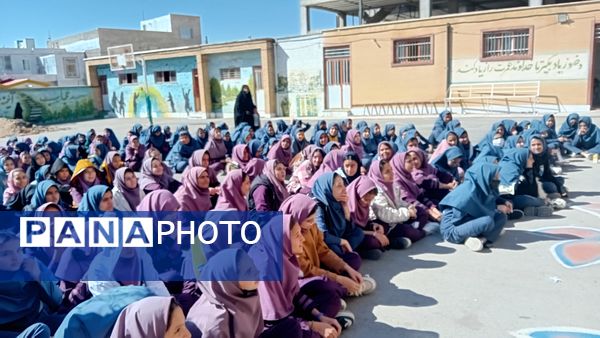 برگزاری مراسم هفته بسیج دانش‌آموزی و روز نوجوان در کمیجان