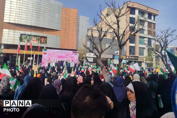 اجتماع بزرگ دختران ایران به مناسبت ولادت حضرت معصومه (س) و روز دختر در پردیس