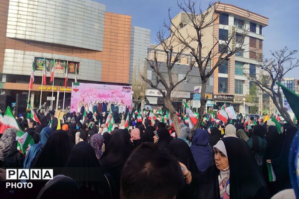 اجتماع بزرگ دختران ایران به مناسبت ولادت حضرت معصومه (س) و روز دختر در پردیس