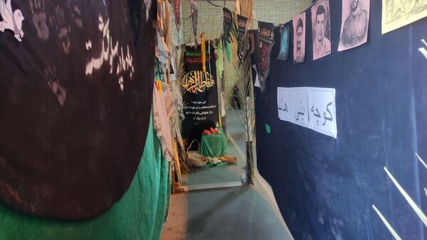 نور قرآن در ایام فاطمیه دبستان استقلال حاجی‌آباد را روشن کرد