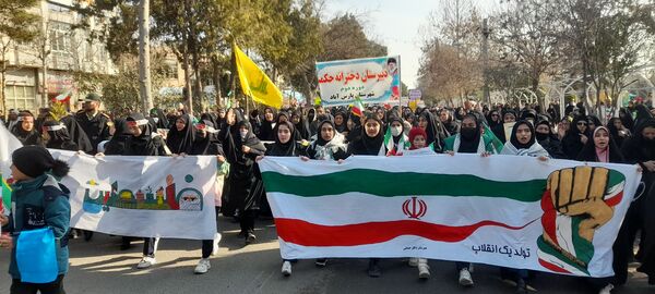 راهپیمایی عظیم 22 بهمن در شهرستان مرزی پارس آباد 