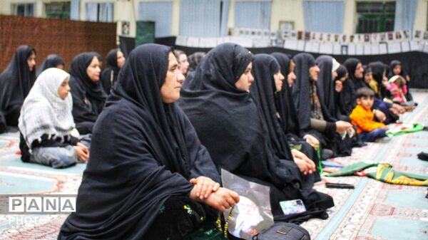 شهرستان مارگون صف بسته به خون خواهی رهبر شهید