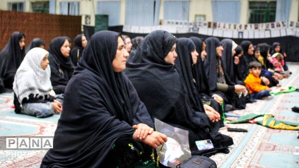 شهرستان مارگون صف بسته به خون خواهی رهبر شهید