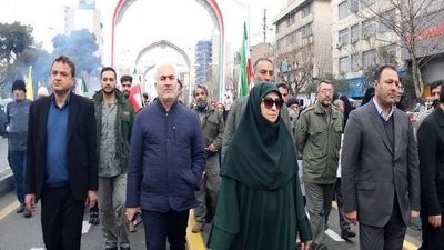 حضور رئیس سازمان حفاظت محیط زیست در راهپیمایی ۲۲ بهمن