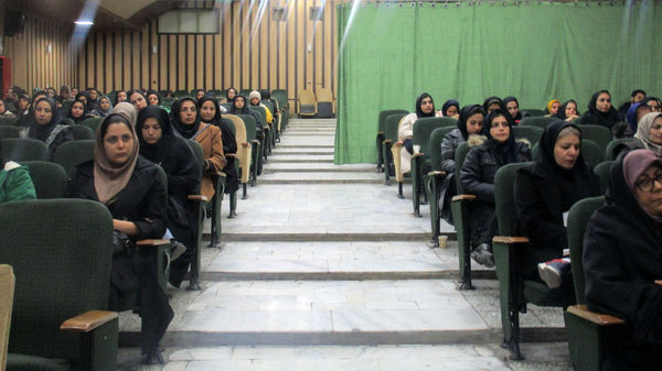 جلسه هم افزایی رابطان مشاور در کانون امام علی(ع) ناحیه یک کرج