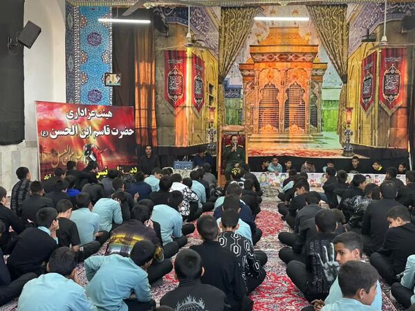 برپایی هیئت عزاداری دانش‌آموزی «قاسم ابن الحسن(ع)» در دبیرستان رئیس‌زاده خلیل‌آباد