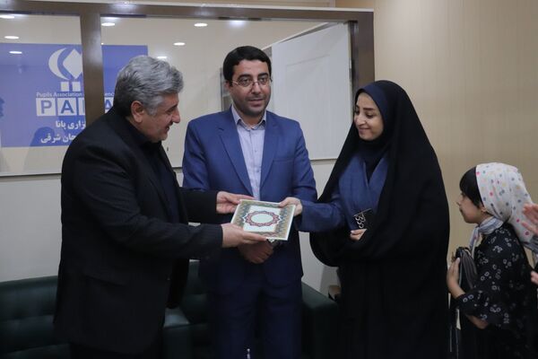 حضور مدیرکل فرهنگ و ارشاد اسلامی آذربایجان شرقی در دفتر خبرگزاری پانا استان به‌مناسبت روز خبرنگار