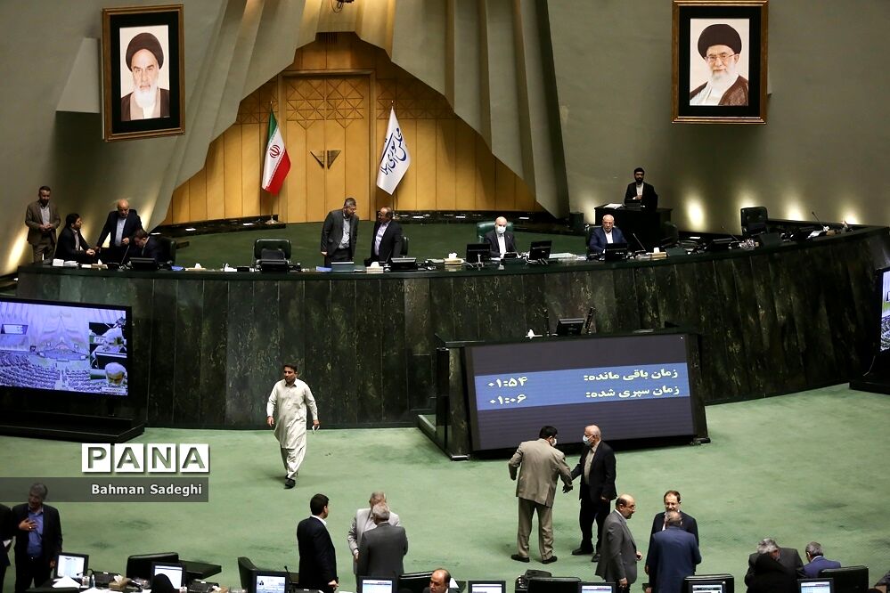 حاجی‌بابایی و نیکزاد نواب رئیس مجلس شدند