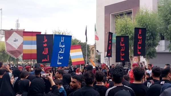 جلوه‌هایی از حرکت نمادین کاروان اسرای کربلا در قم