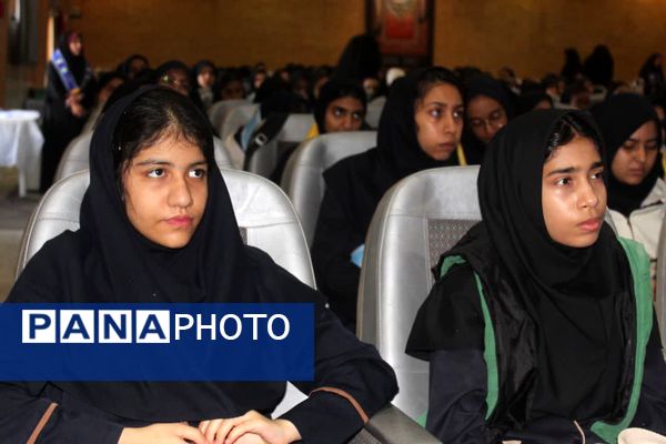 کارگاه آموزش مقدماتی خبرنگاری در استان کرمان ویژه دختران ناحیه یک