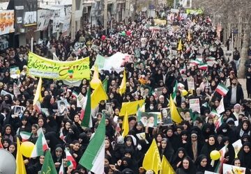 کوهدشت در جشن چهل و هفتمین سالگرد انقلاب؛ "حماسه حضور" مردم انقلابی تابلوی بصیرت شد
