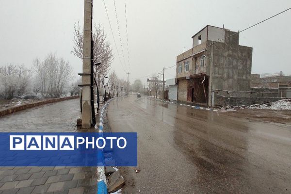 بارش باران و برف الهی در نوروز ۱۴۰۴ در شهر زیبای بار 
