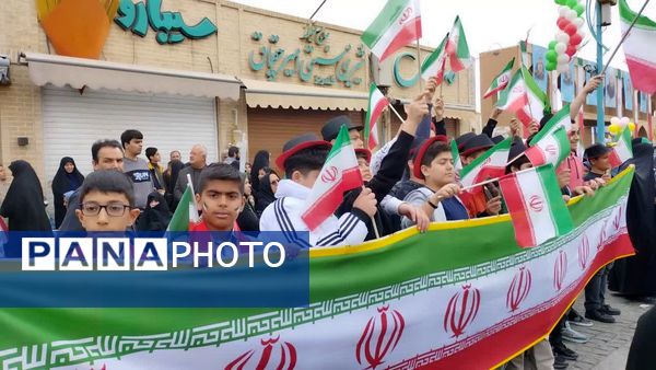 سازمان دانش‌آموزی و پانا استان یزد همه پای کار در ۲۲ بهمن