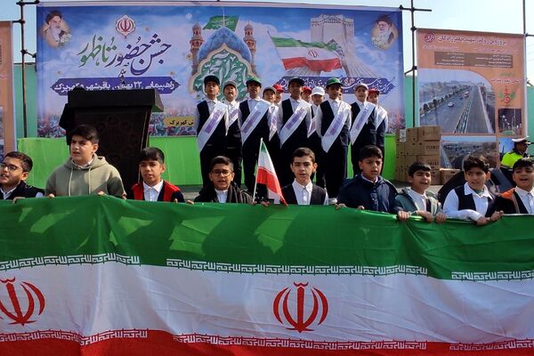 راهپیمایی ۲۲بهمن در کهریزک و باقرشهر
