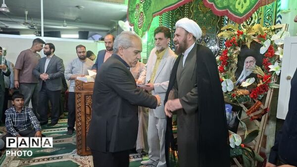 آیین تقدیر از ۷۰ معلم جهادی در مسجد انصارالحسین(ع) قم