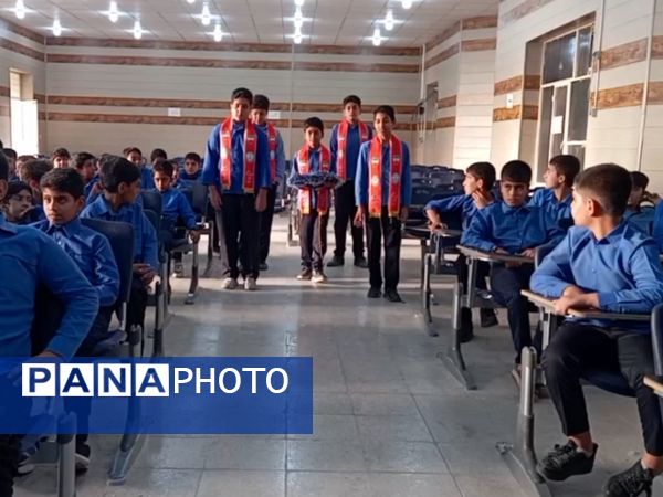 کارگاه معرفی سازمان دانش‌آموزی حاجی‌آباد