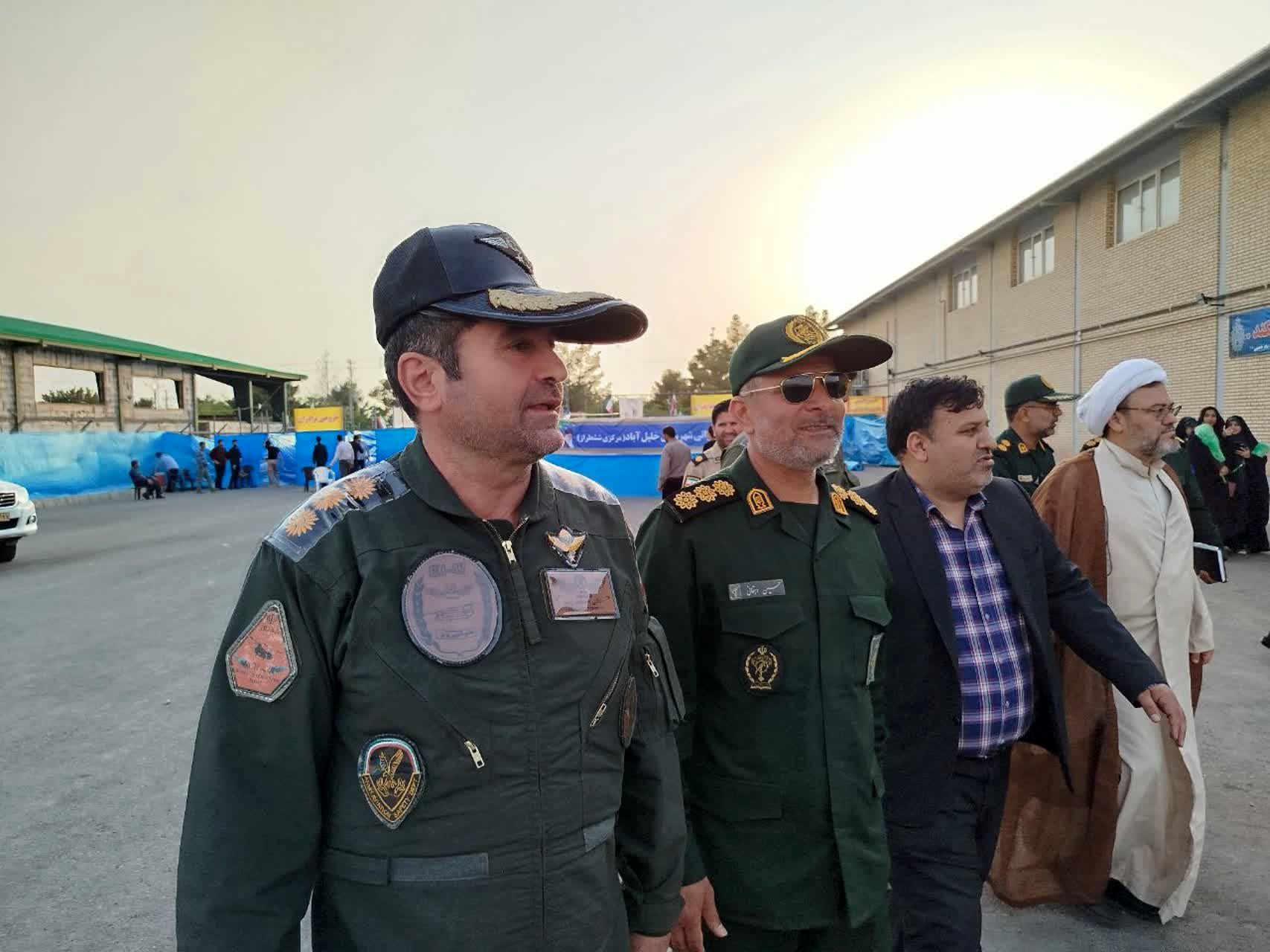 بازدید فرمانده پایگاه پنجم رزمی هوانیروز مشهد از دومین کنگره ملی شهید مدرس (ره) 