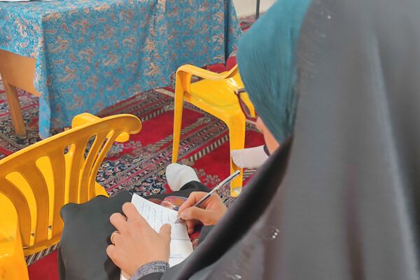 برگزاری جلسه آموزش خانواده در دبیرستان شاهد شهید قاسم سلیمانی