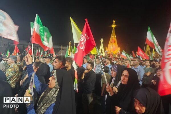 تشییع پیکر خلبان شهید مجید کاظمی در شیراز