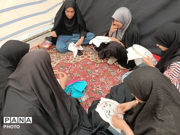موکب خانم فاطمه الزهرا محله خضر در خدمت زائران سید الشهدا