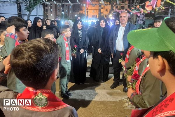  بازدید رئیس سازمان دانش‌آموزی شهرستانهای استان تهران از غرفه «با انرژی‌ها» منطقه کهریزک